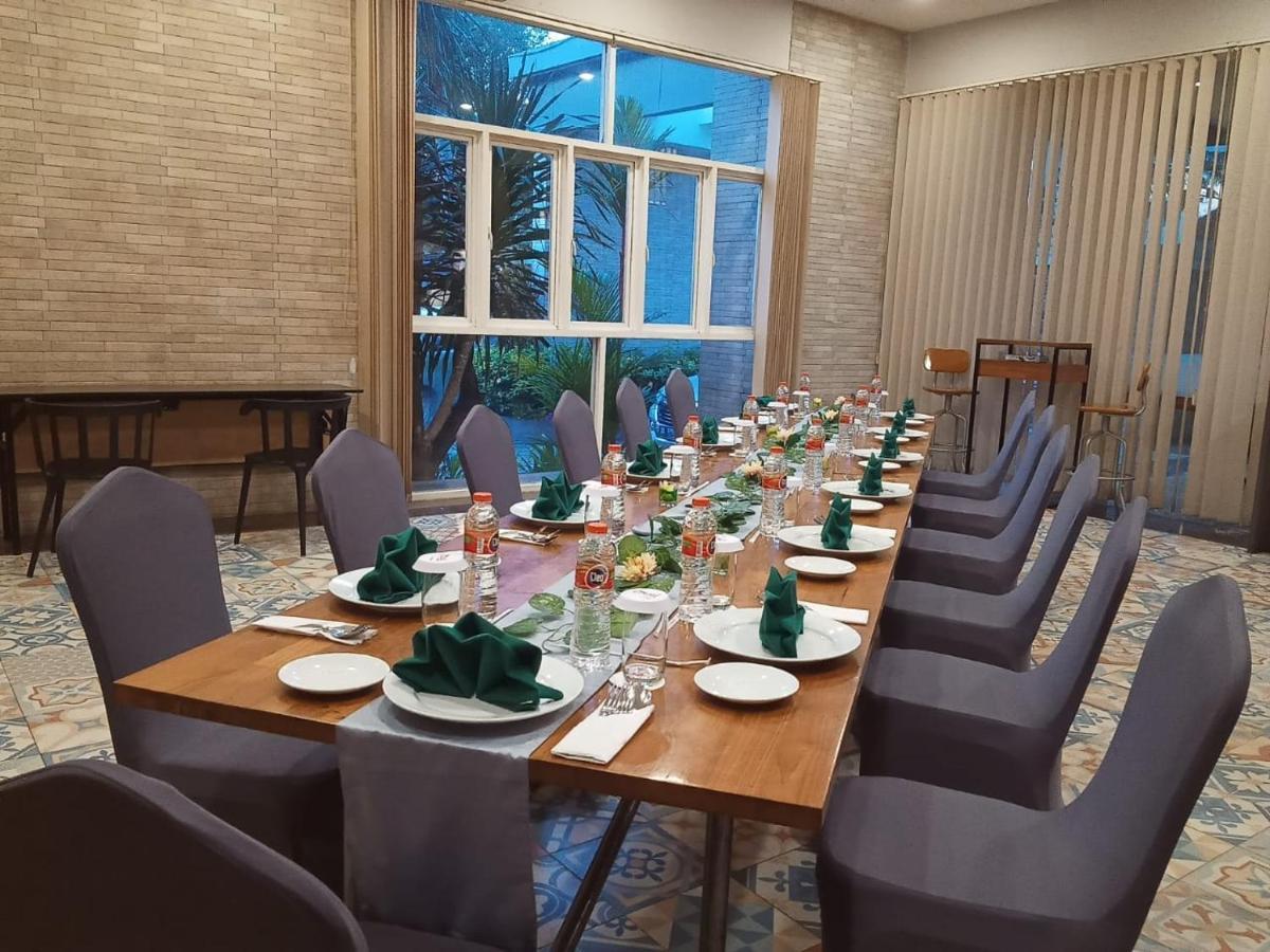 Grand Kolopaking Hotel Kebumen Zewnętrze zdjęcie